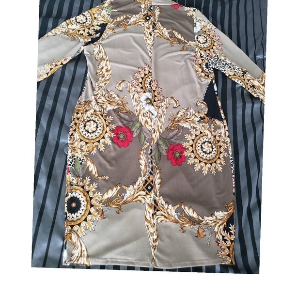 Printed mini dress NEW size 2x fashion nova dress. - Picture 4 of 6